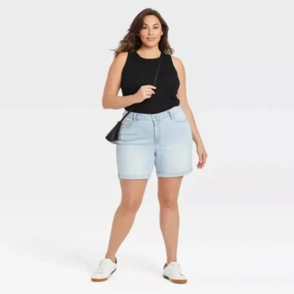 NWT Ava & Viv Jean Shorts, Light Wash, 26W